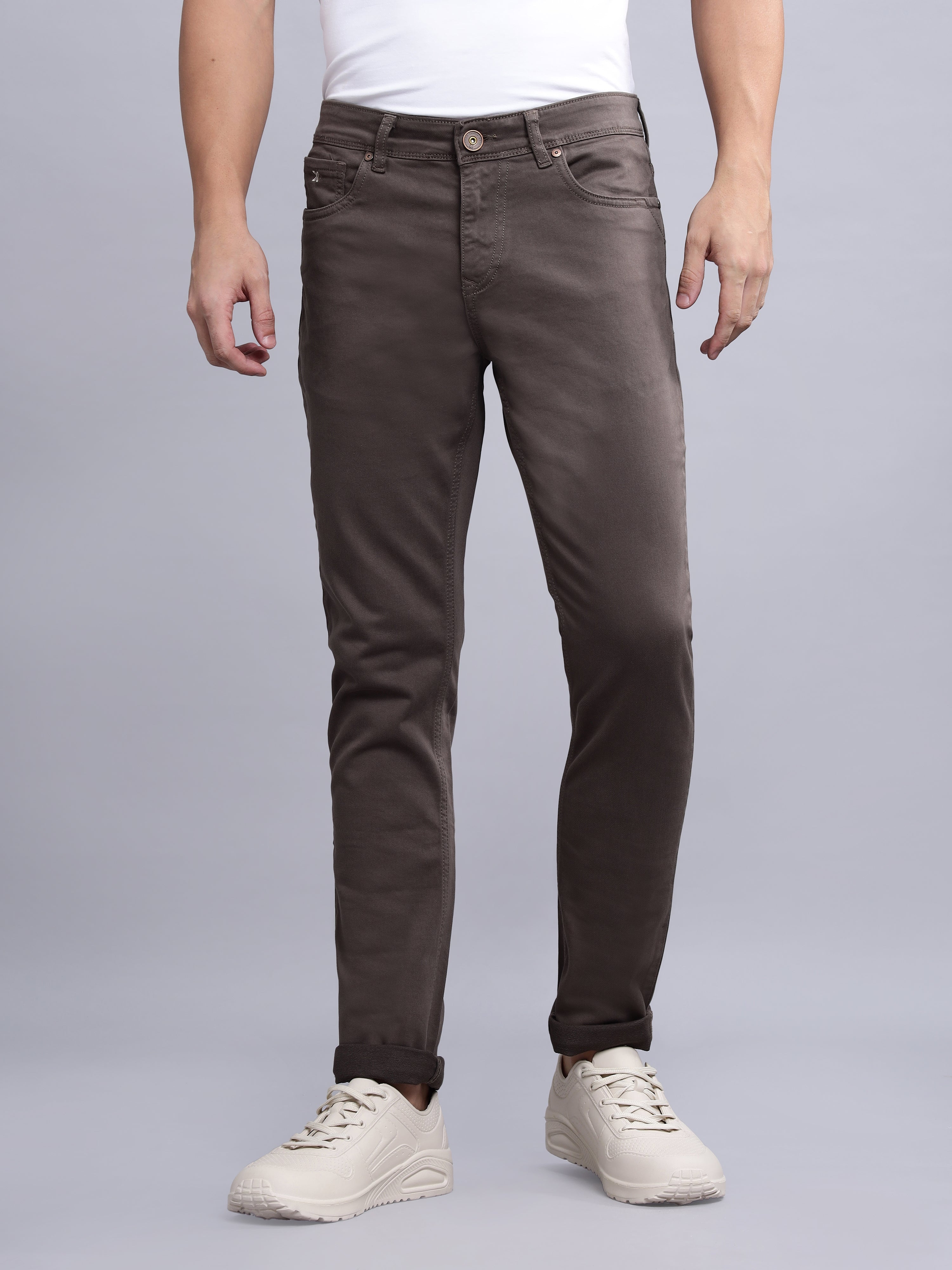 Casual 5-Pocket Basic Denim in Earth Brown