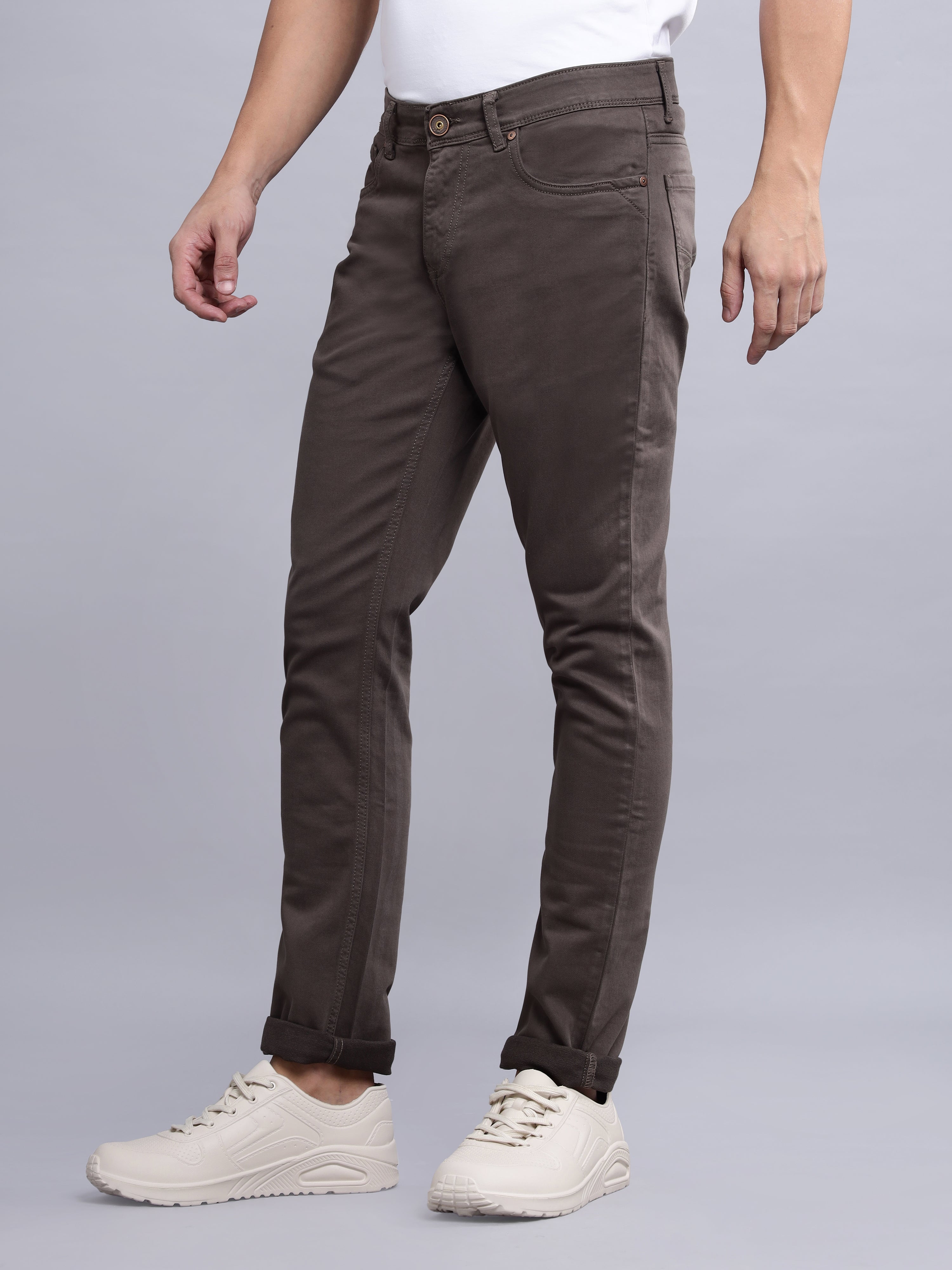 Casual 5-Pocket Basic Denim in Earth Brown