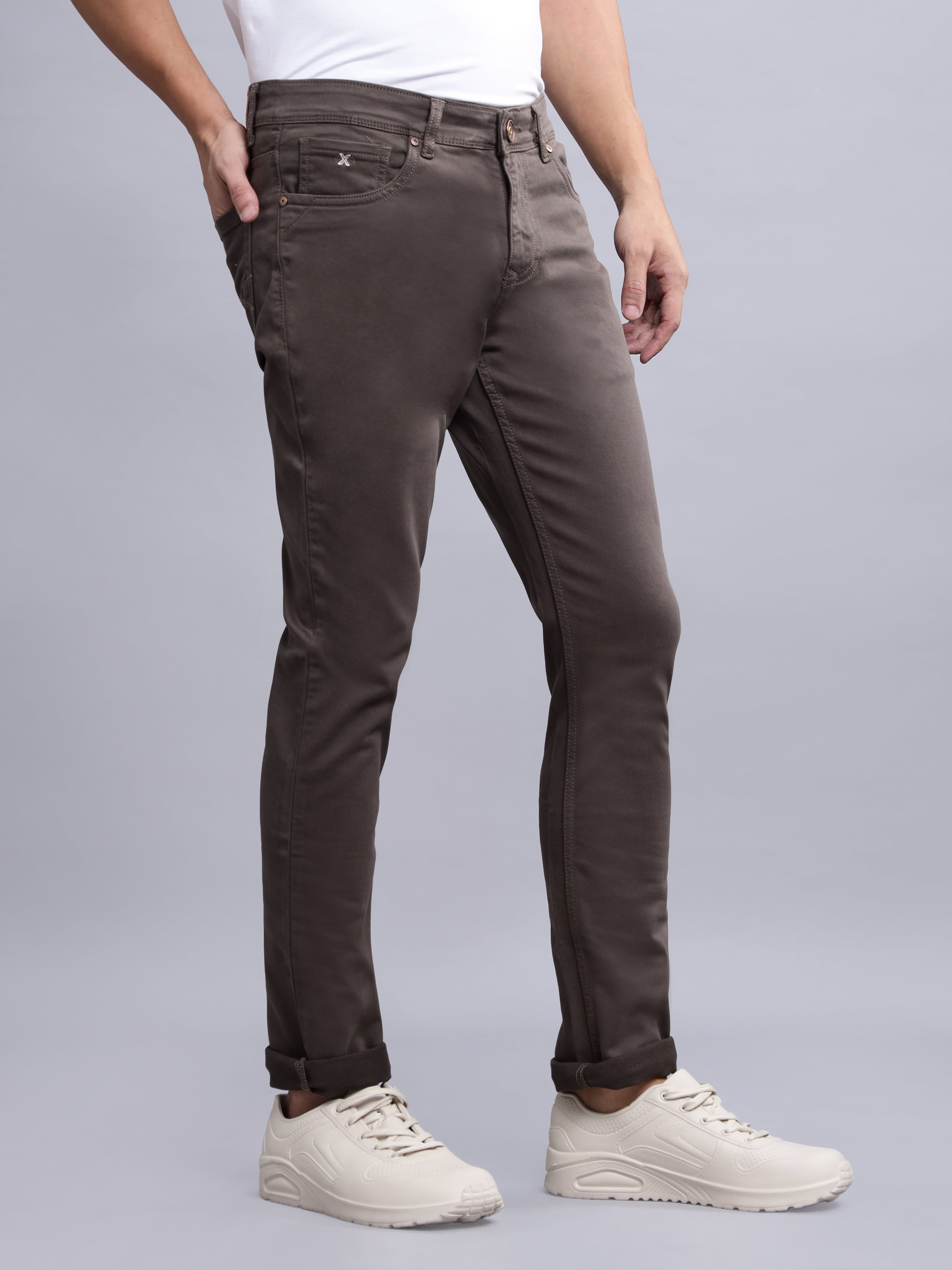 Casual 5-Pocket Basic Denim in Earth Brown