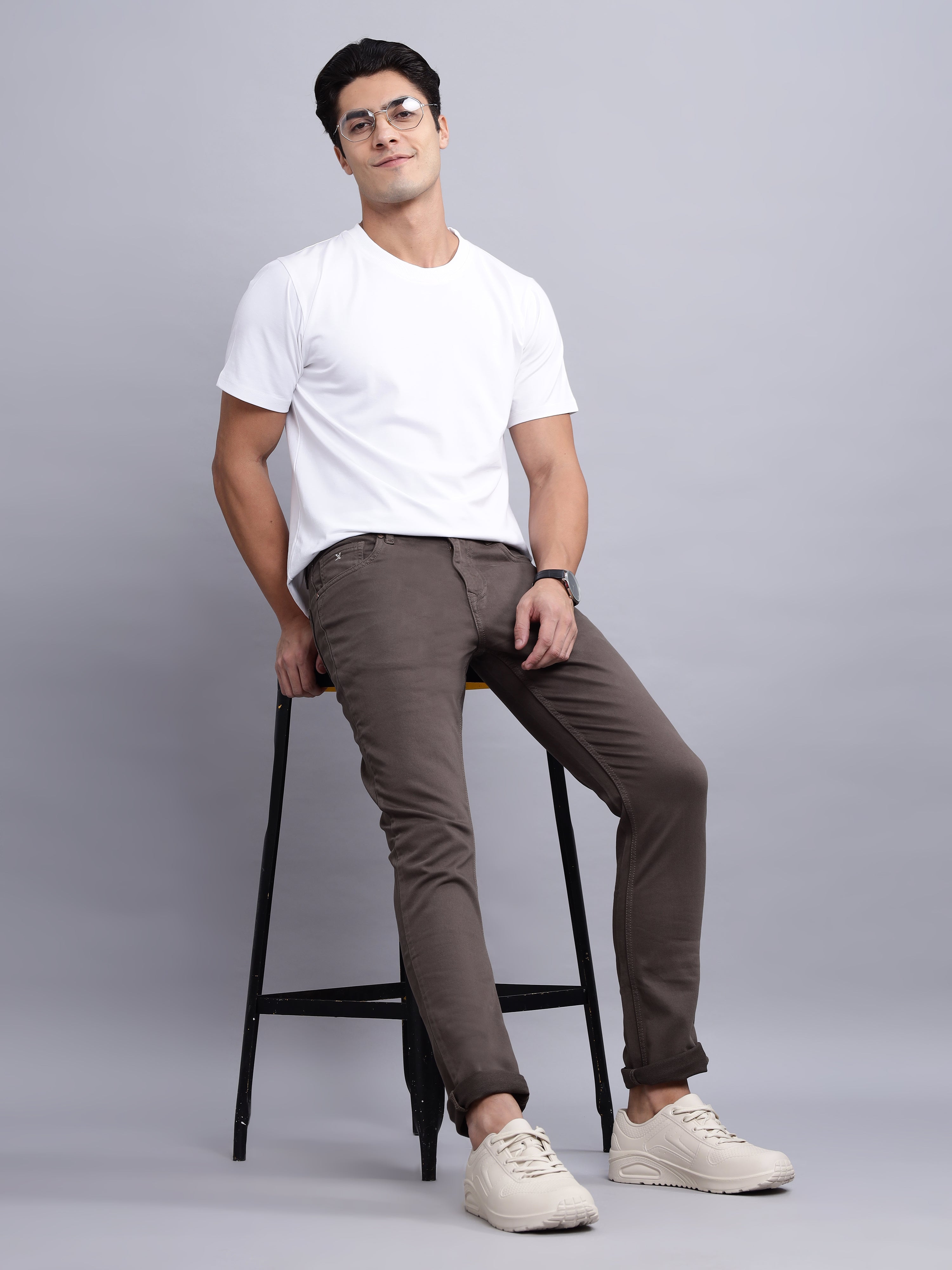 Casual 5-Pocket Basic Denim in Earth Brown