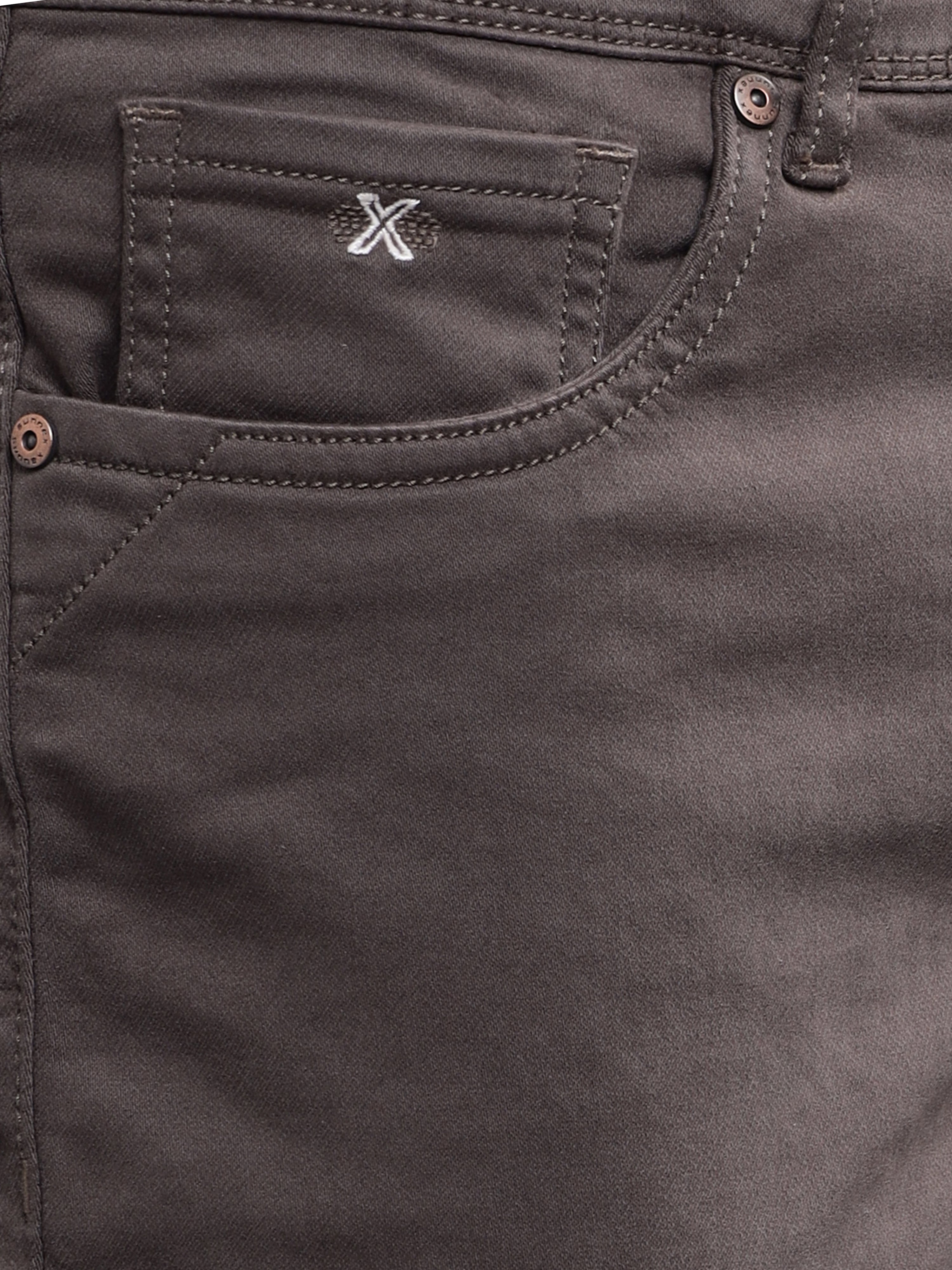 Casual 5-Pocket Basic Denim in Earth Brown